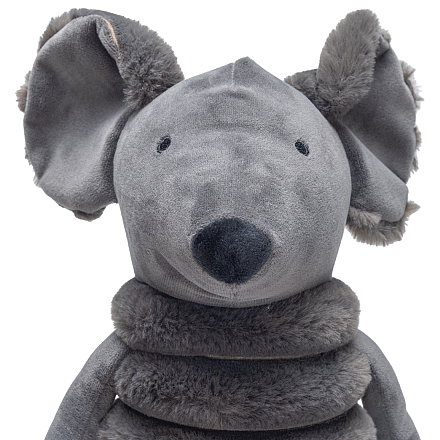 Designed by Lotte Hondenspeelgoed Reza Muis