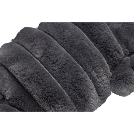 Designed by Lotte Hondenspeelgoed Reza Hang Muis